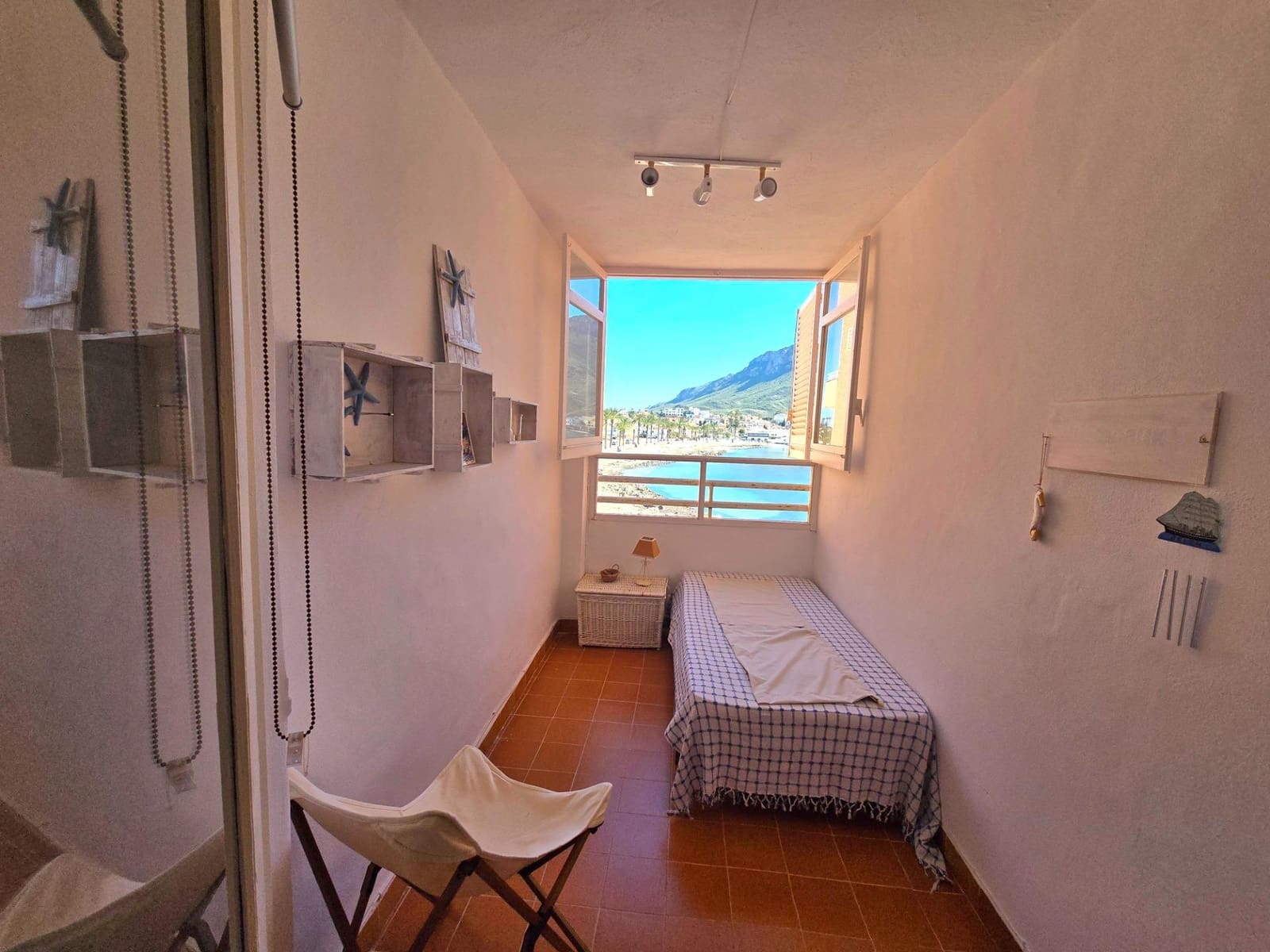 2 bedroom Flat for sale in Calabardina with garage - € 228,000 (Ref: 9637625)