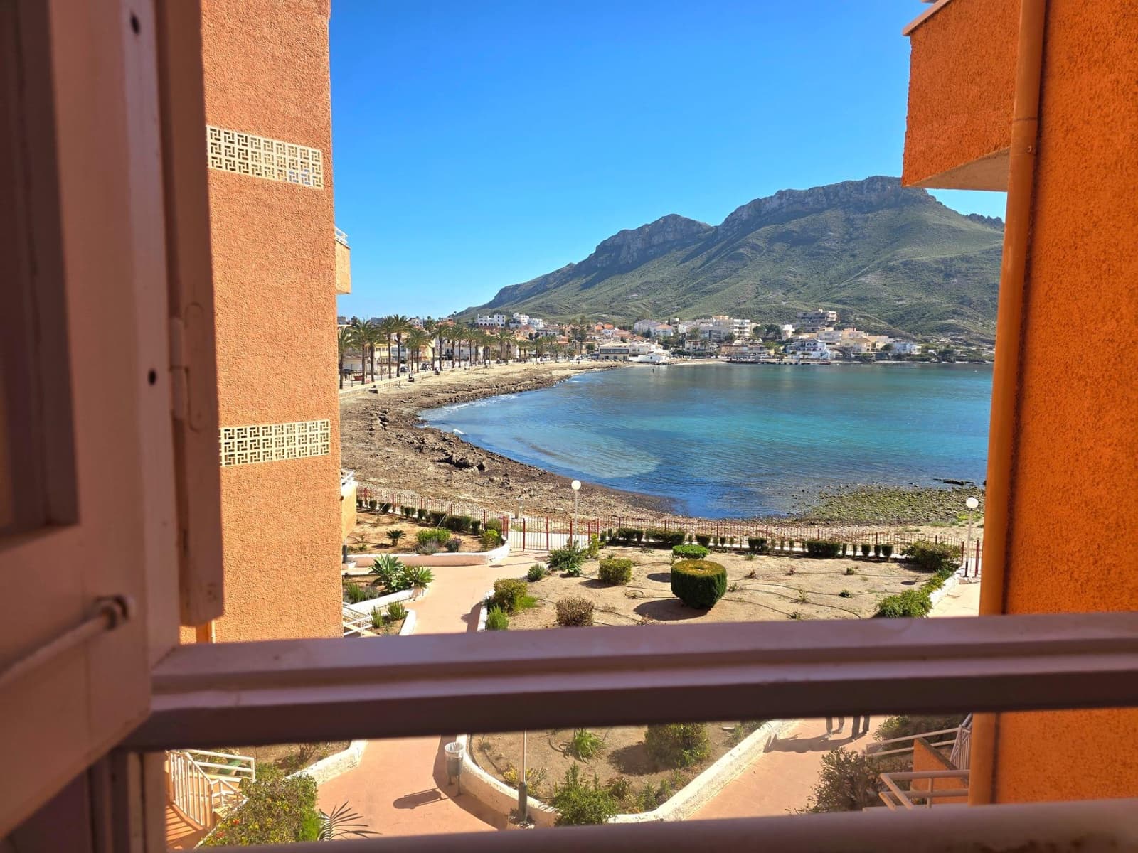 2 bedroom Flat for sale in Calabardina with garage - € 228,000 (Ref: 9637625)
