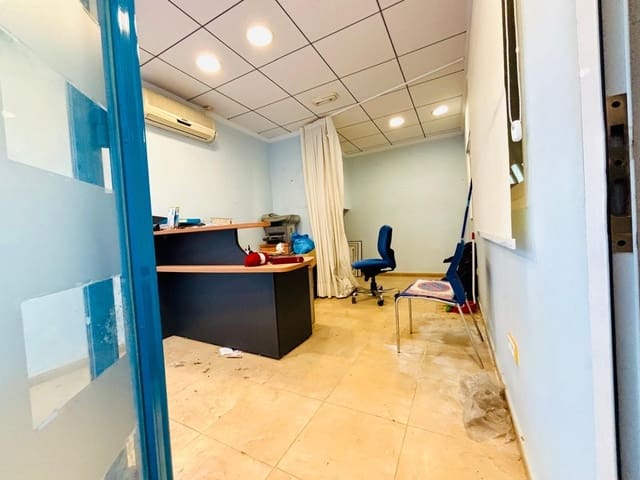 Kommersiell till salu i Aguilas med garage - 75 000 € (Ref: 9659457)