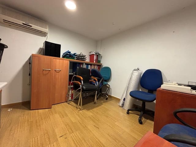 Kommersiell till salu i Aguilas med garage - 75 000 € (Ref: 9659457)