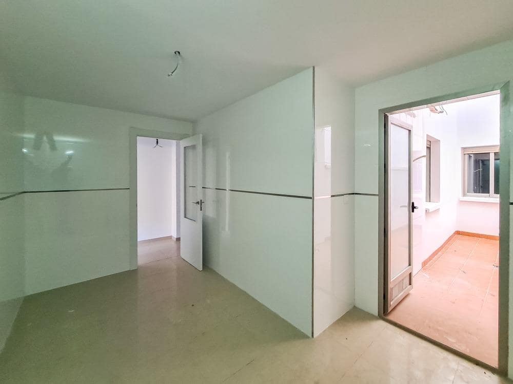 2 bedroom Apartment for sale in Aguilas with garage - € 189,000 (Ref: 9659459)