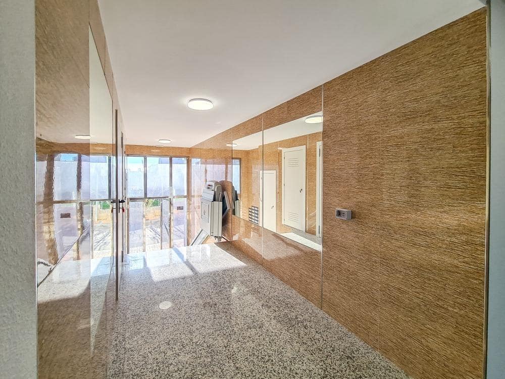 2 bedroom Apartment for sale in Aguilas with garage - € 189,000 (Ref: 9659459)