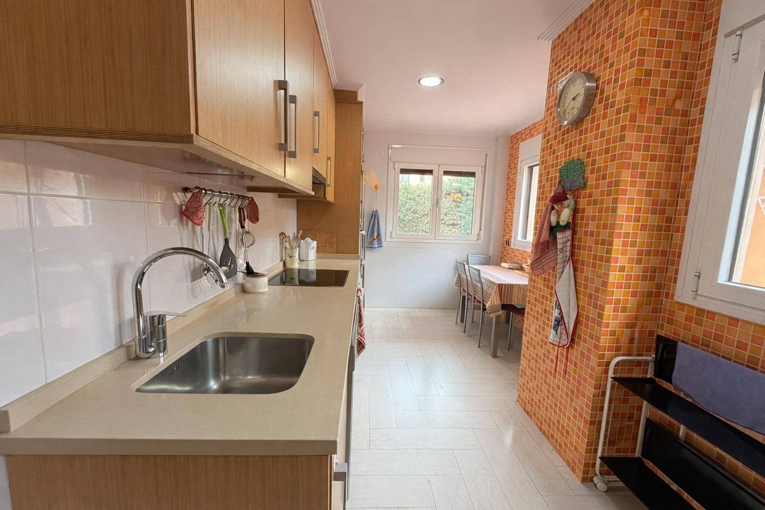 2 bedroom Apartment for sale in Aguilas with pool garage - € 285,000 (Ref: 9669727)