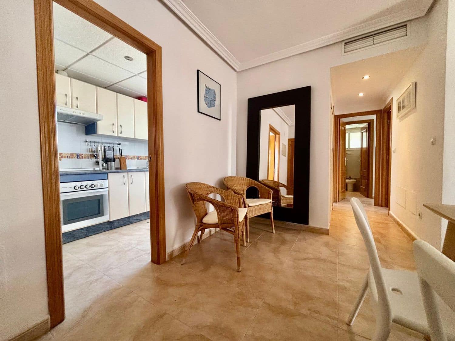 Apartamento de 2 habitaciones en Los Collados en alquiler con garaje - 700 € (Ref: 9674249)