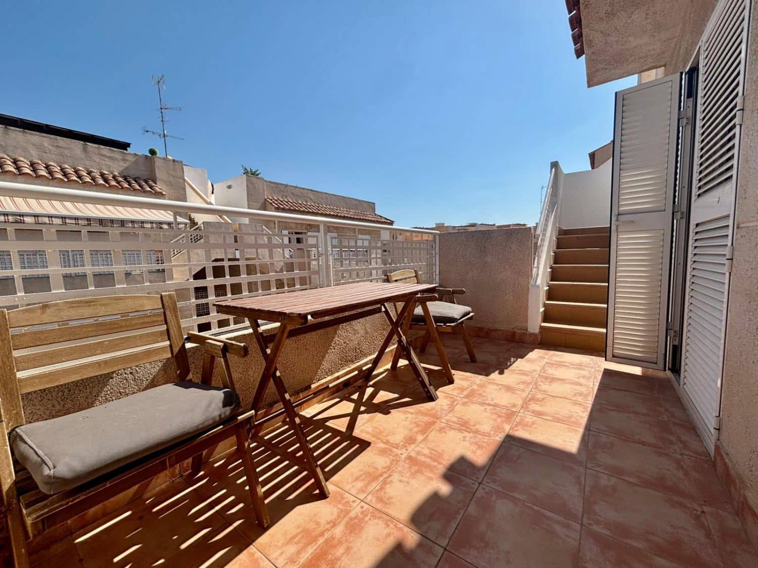 Apartamento de 2 habitaciones en Los Collados en alquiler con garaje - 700 € (Ref: 9674249)