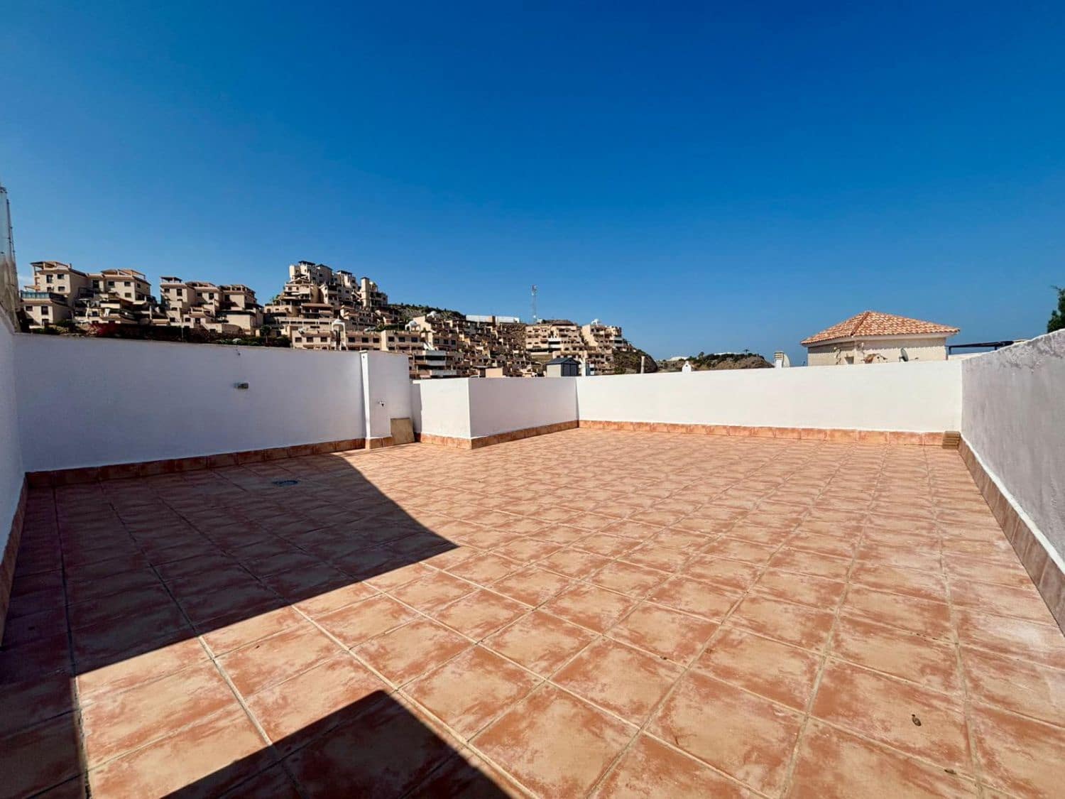 Apartamento de 2 habitaciones en Los Collados en alquiler con garaje - 700 € (Ref: 9674249)