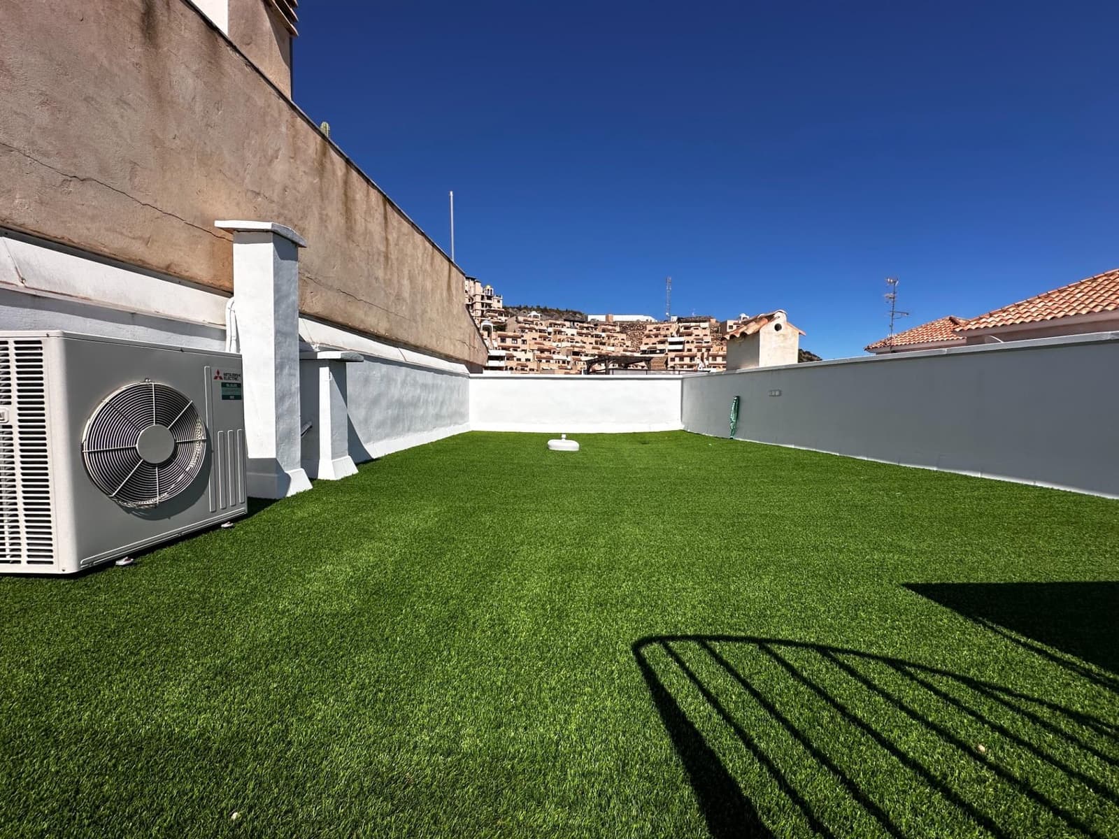 2 soveværelse Penthouse til salg i Los Collados med swimmingpool garage - € 140.000 (Ref: 9686463)