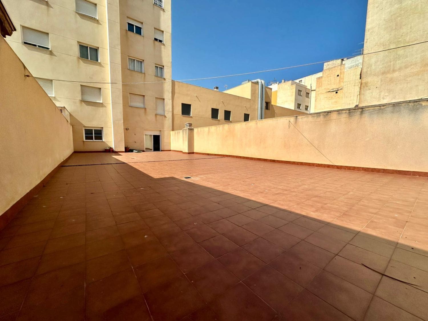 3 bedroom Flat for sale in Aguilas with garage - € 245,000 (Ref: 9690636)