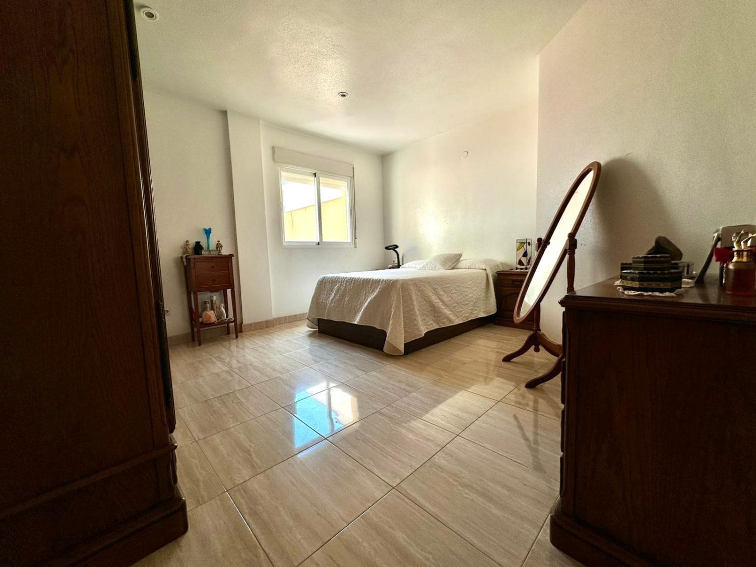 3 bedroom Flat for sale in Aguilas with garage - € 245,000 (Ref: 9690636)