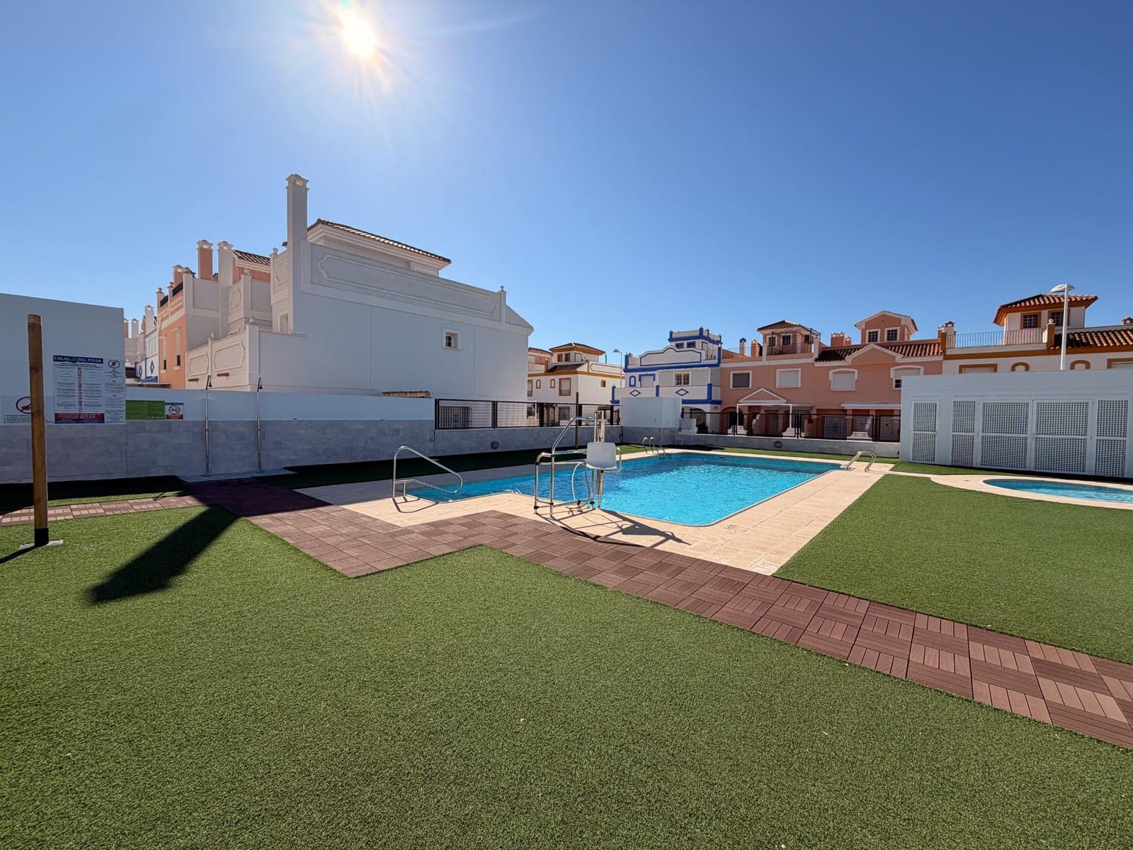 3 soveværelse Lejlighed til salg i San Juan de los Terreros med swimmingpool garage - € 350.000 (Ref: 9695368)