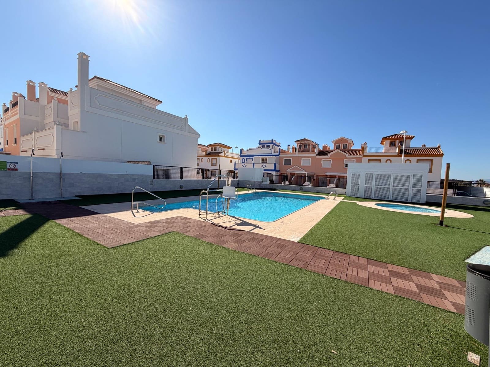 3 soveværelse Lejlighed til salg i San Juan de los Terreros med swimmingpool garage - € 350.000 (Ref: 9695368)