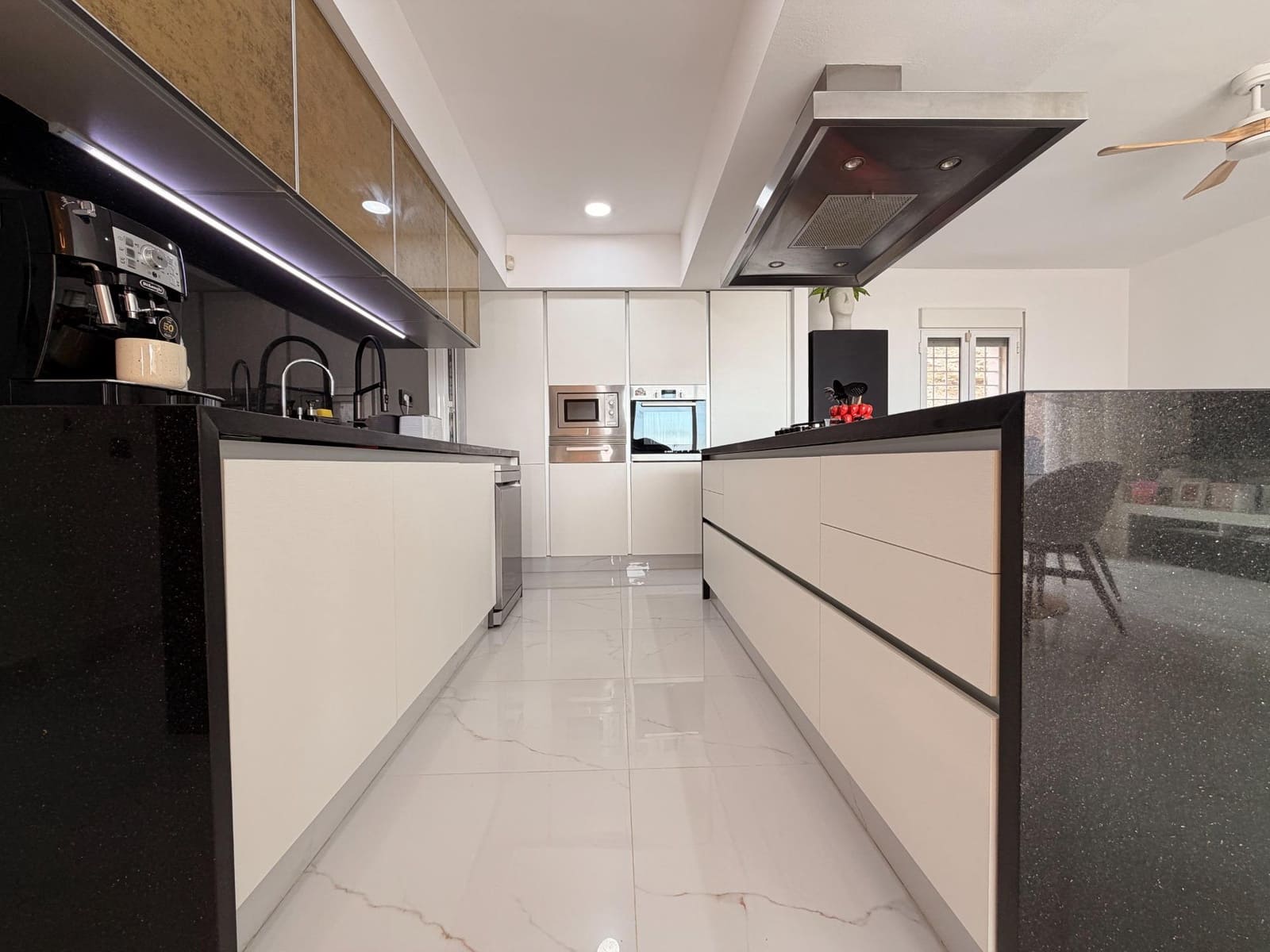 4 soveværelse Villa til salg i Palomares med garage - € 455.000 (Ref: 9719981)