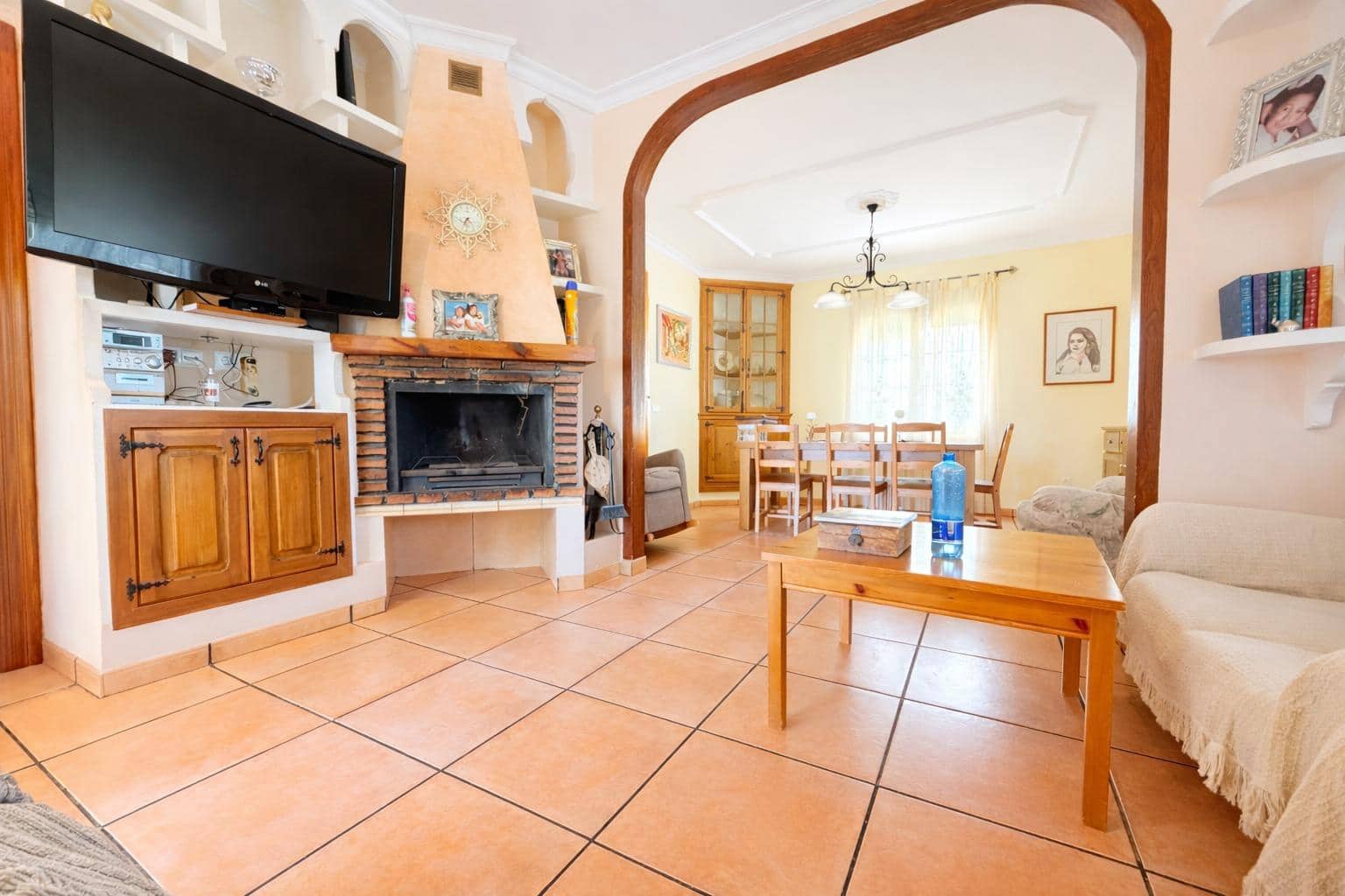 4 bedroom Finca/Country House for sale in Cuevas del Almanzora with garage - € 295,000 (Ref: 9721724)