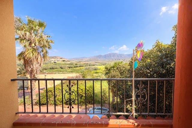 4 sovrum Finca/Hus på landet till salu i Cuevas del Almanzora med garage - 295 000 € (Ref: 9721724)