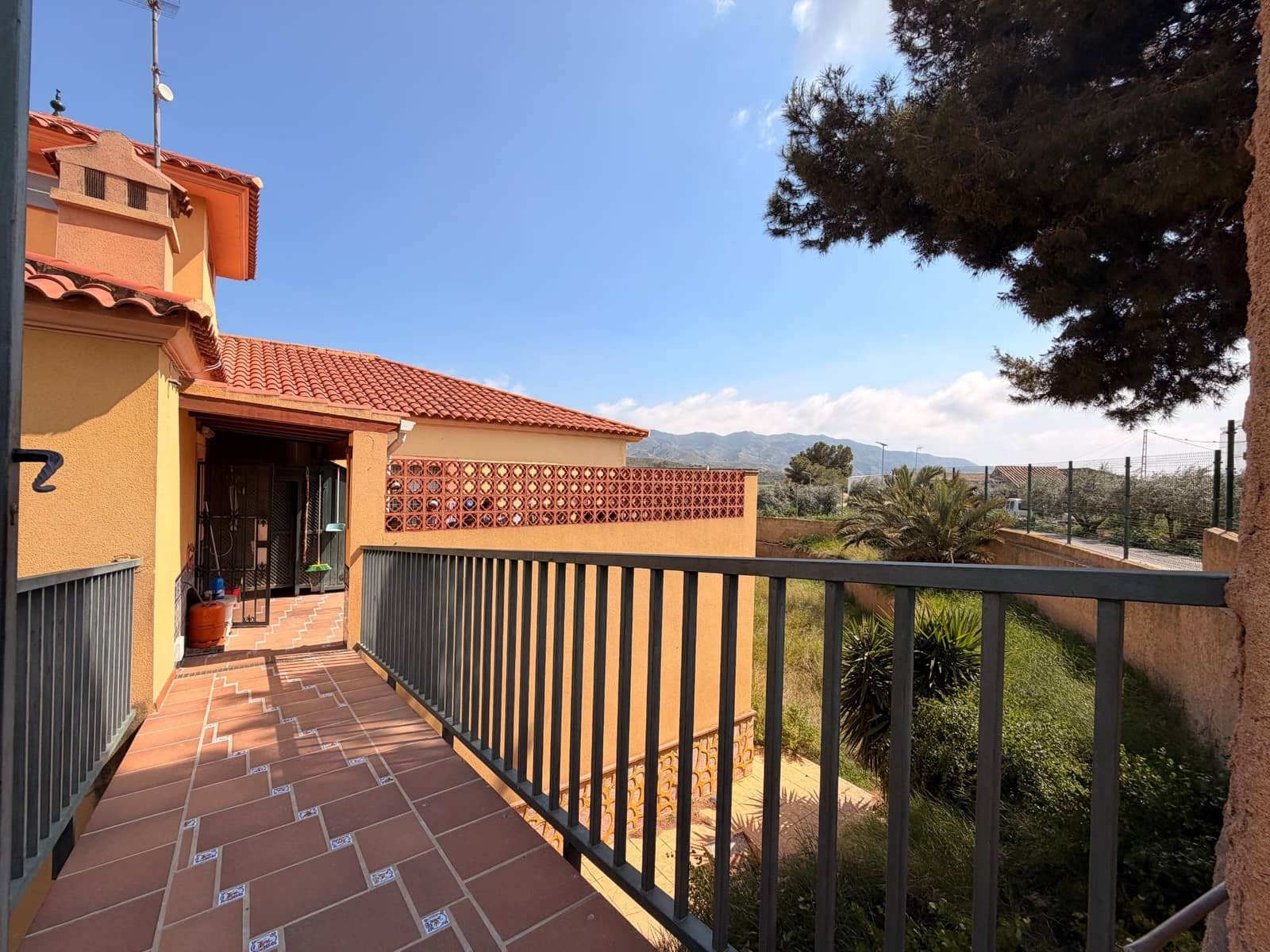 4 bedroom Finca/Country House for sale in Cuevas del Almanzora with garage - € 295,000 (Ref: 9721724)