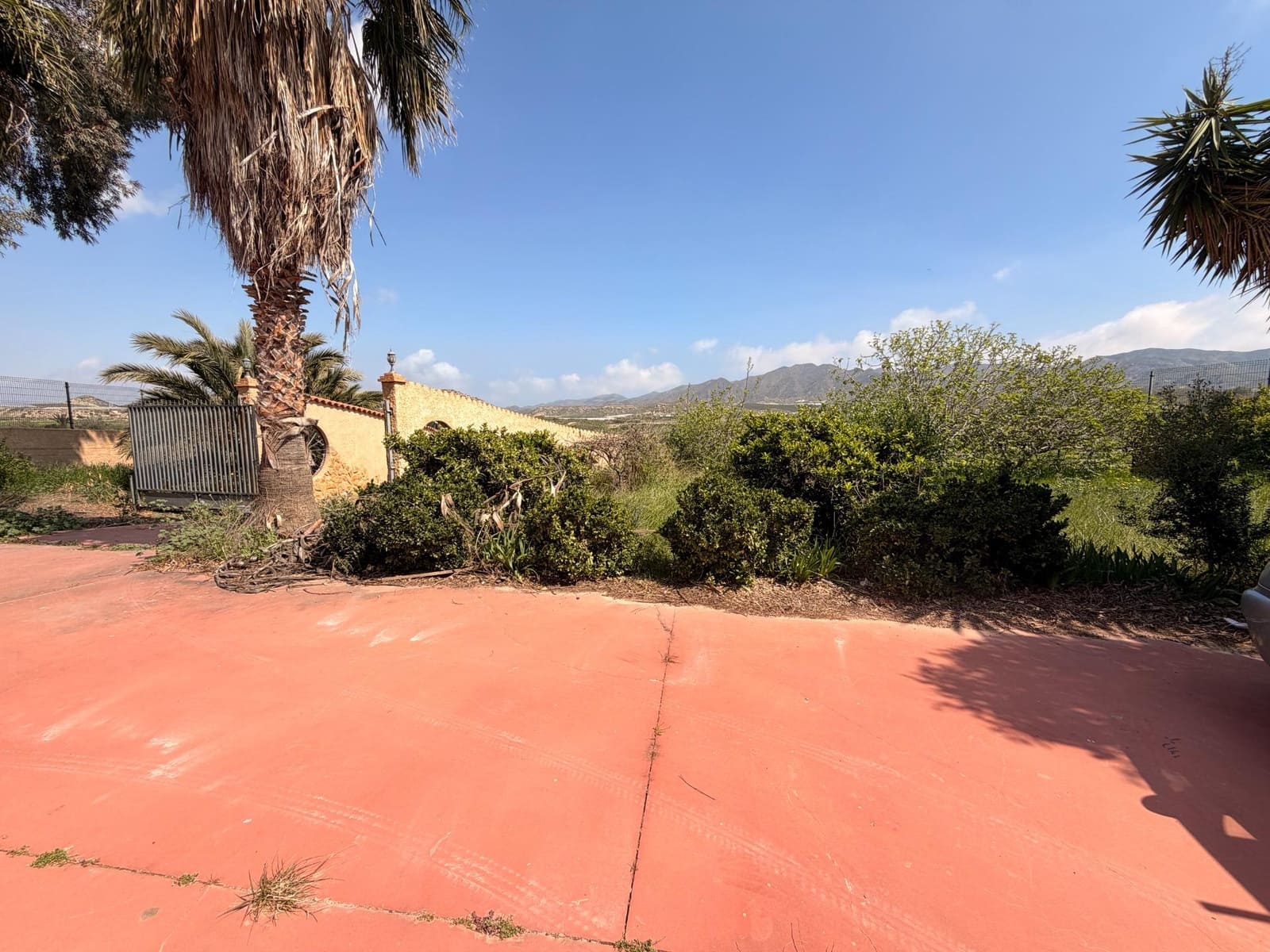 4 bedroom Finca/Country House for sale in Cuevas del Almanzora with garage - € 295,000 (Ref: 9721724)