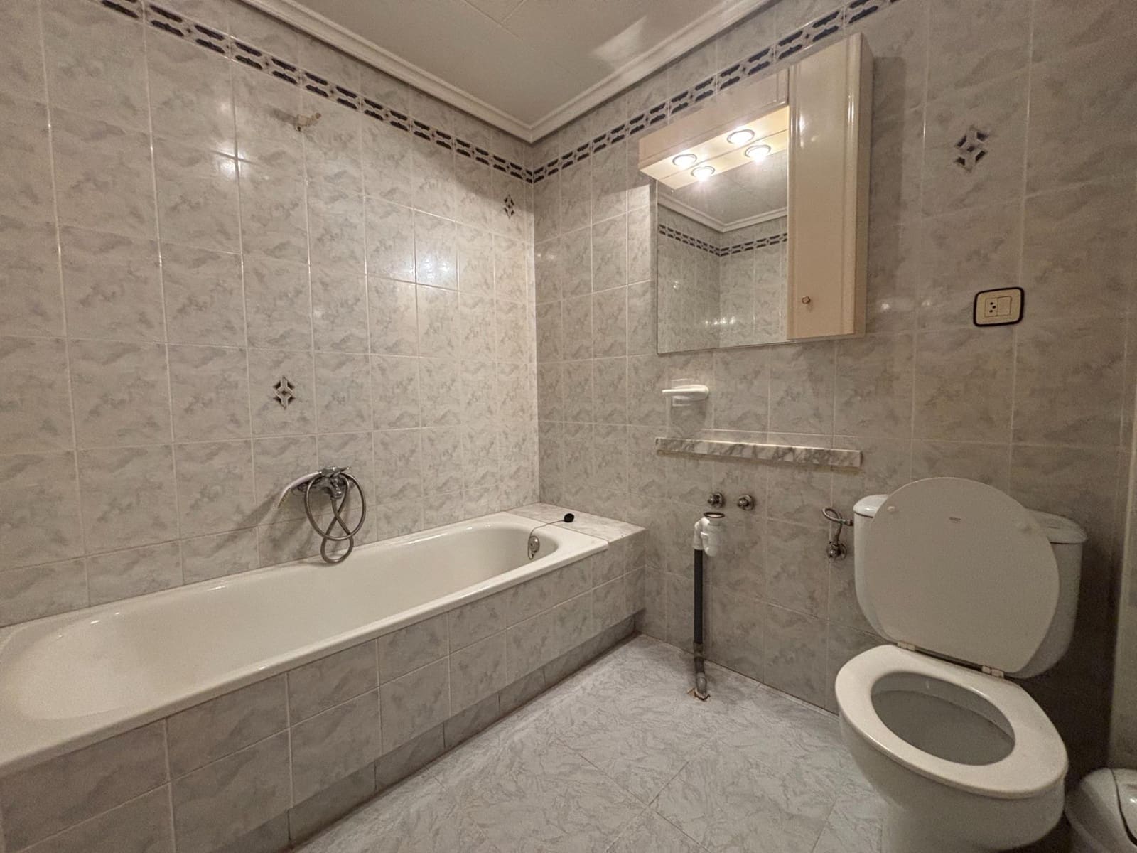 3 sypialnia Apartament na sprzedaż w Aguilas z garażem - 198 000 € (Ref: 9732139)