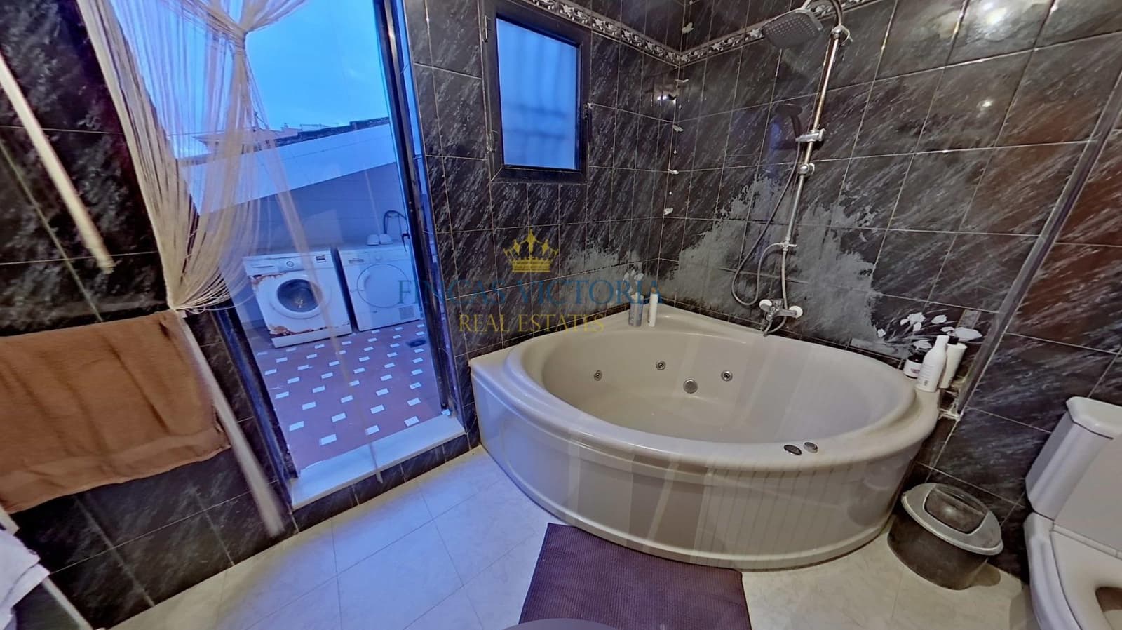 3 bedroom Apartment for sale in Aguilas with garage - € 198,000 (Ref: 9732139)