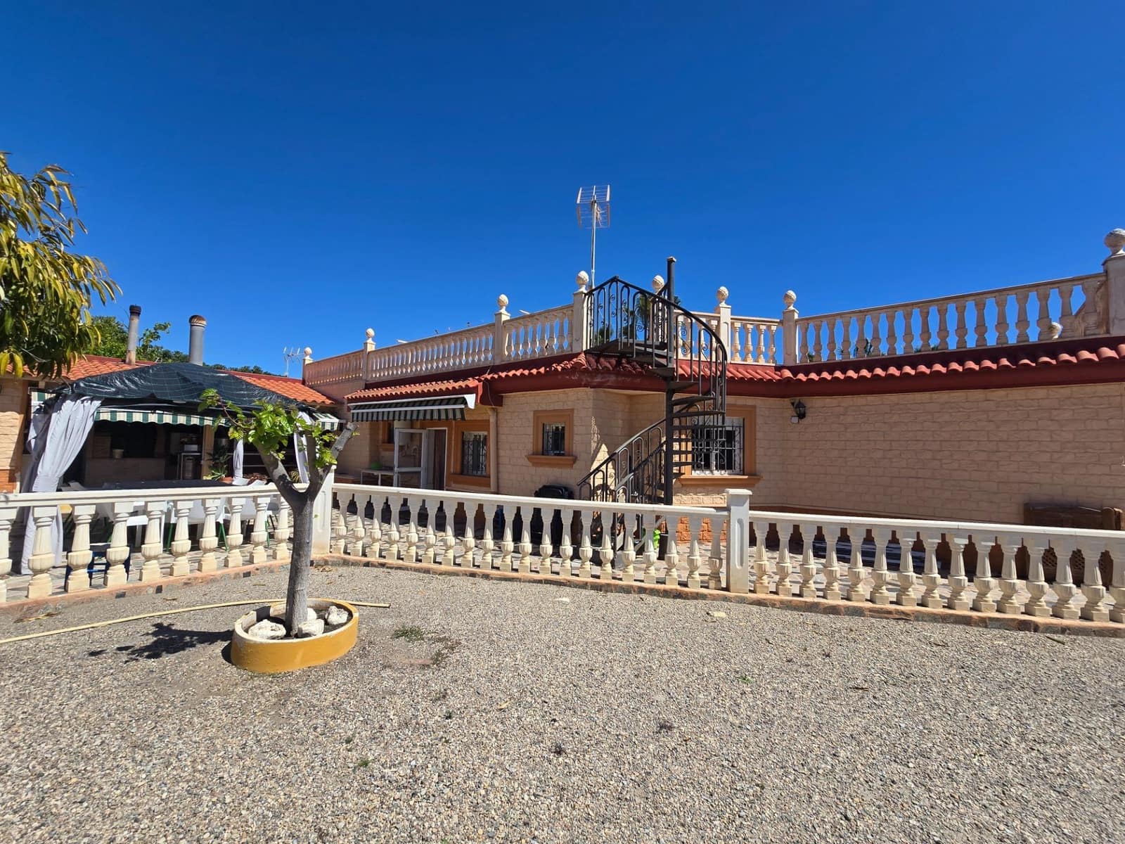 5 sypialnia Finka/Dom wiejski na sprzedaż w Aguilas z garażem - 375 000 € (Ref: 9761574)