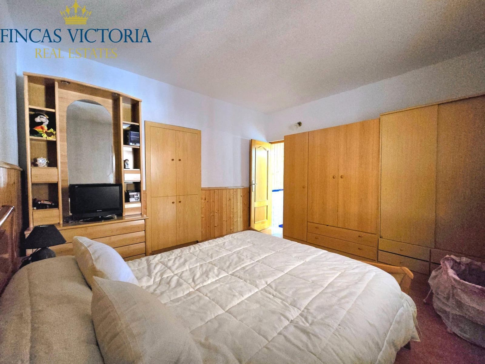 5 bedroom Finca/Country House for sale in Aguilas with garage - € 375,000 (Ref: 9761574)
