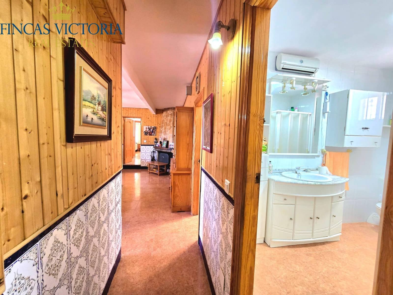 5 bedroom Finca/Country House for sale in Aguilas with garage - € 375,000 (Ref: 9761574)