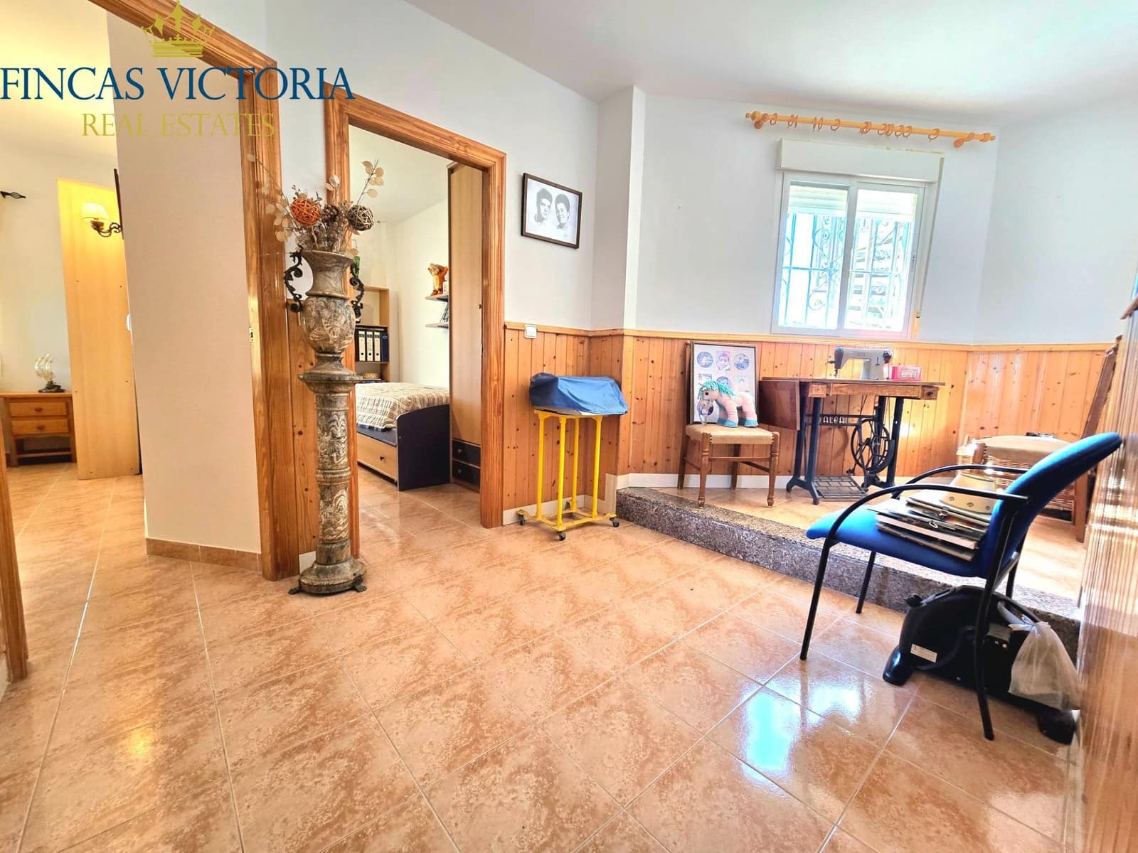 5 bedroom Finca/Country House for sale in Aguilas with garage - € 375,000 (Ref: 9761574)