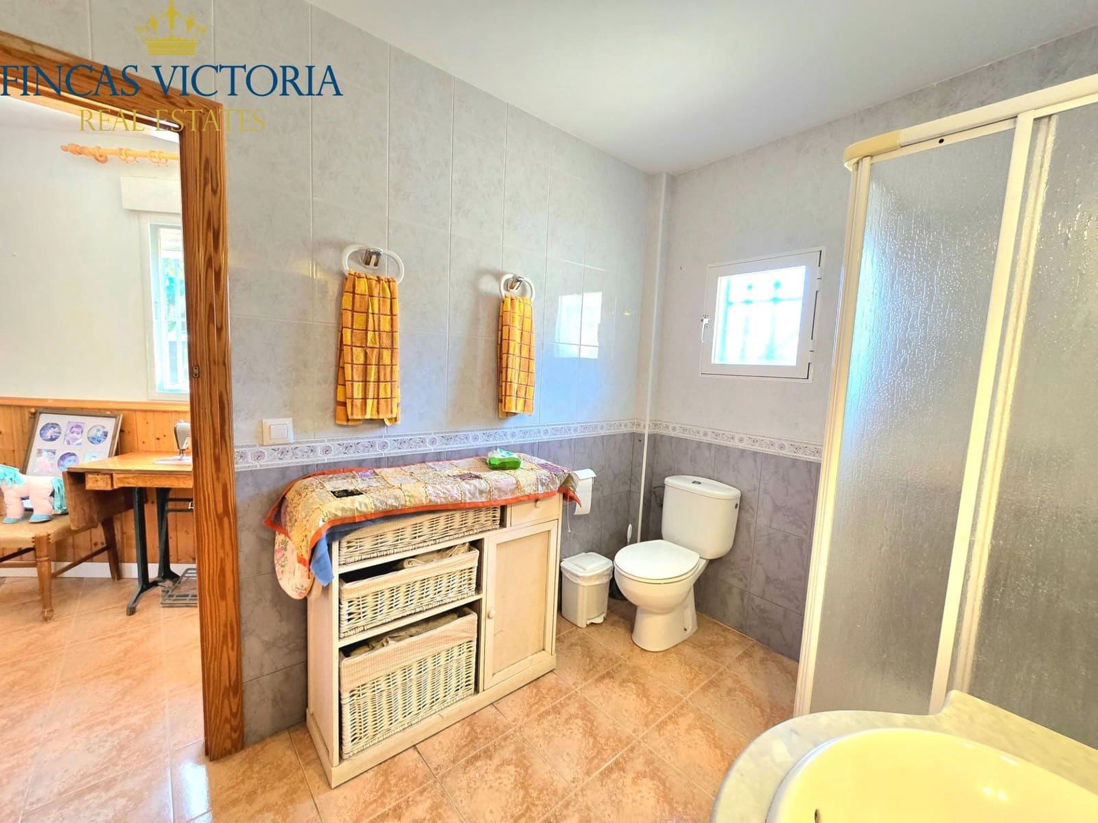 5 bedroom Finca/Country House for sale in Aguilas with garage - € 375,000 (Ref: 9761574)