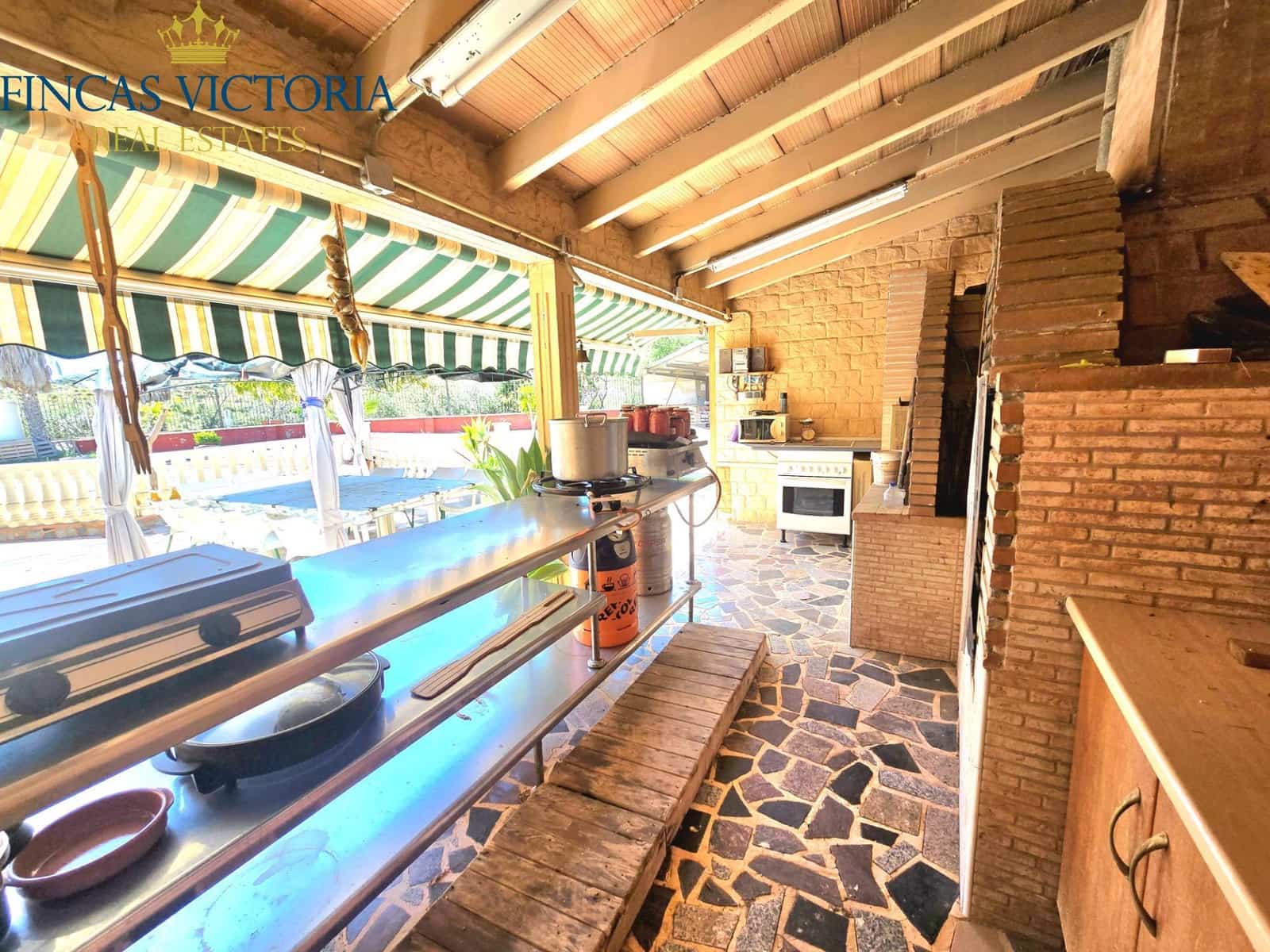 5 bedroom Finca/Country House for sale in Aguilas with garage - € 375,000 (Ref: 9761574)