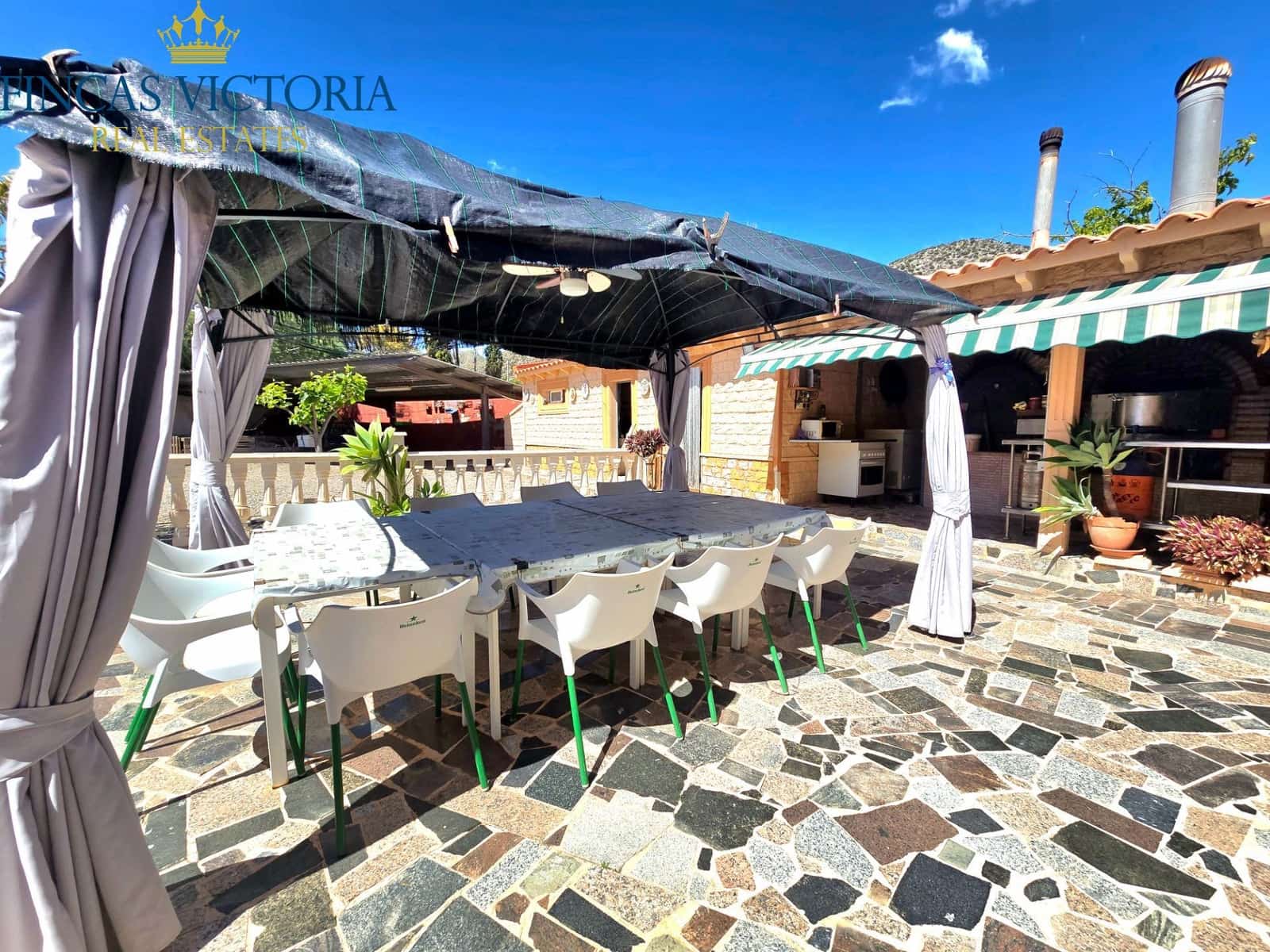 5 bedroom Finca/Country House for sale in Aguilas with garage - € 375,000 (Ref: 9761574)