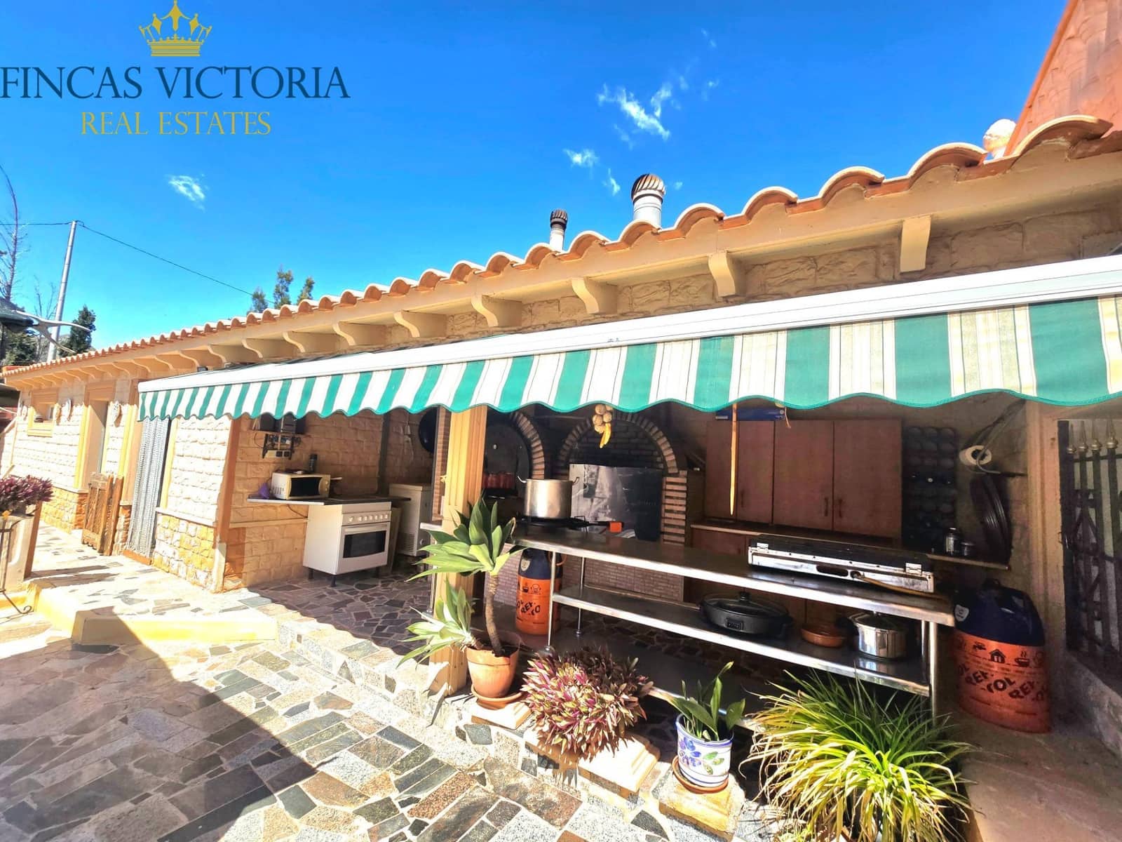 5 bedroom Finca/Country House for sale in Aguilas with garage - € 375,000 (Ref: 9761574)