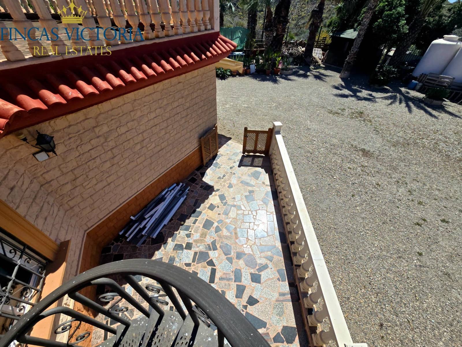 5 bedroom Finca/Country House for sale in Aguilas with garage - € 375,000 (Ref: 9761574)