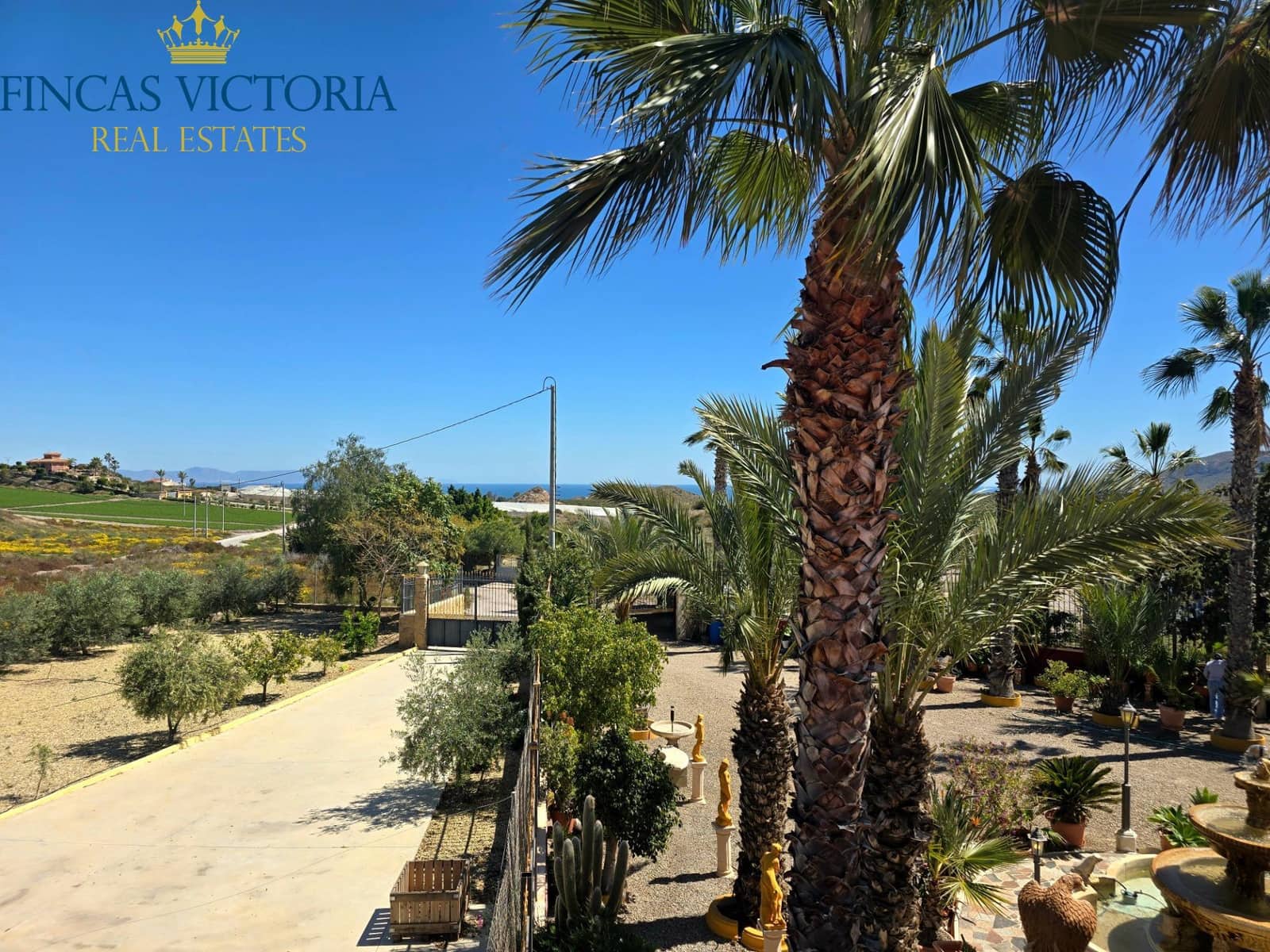 5 bedroom Finca/Country House for sale in Aguilas with garage - € 375,000 (Ref: 9761574)