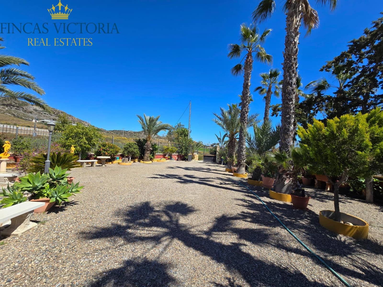 5 bedroom Finca/Country House for sale in Aguilas with garage - € 375,000 (Ref: 9761574)