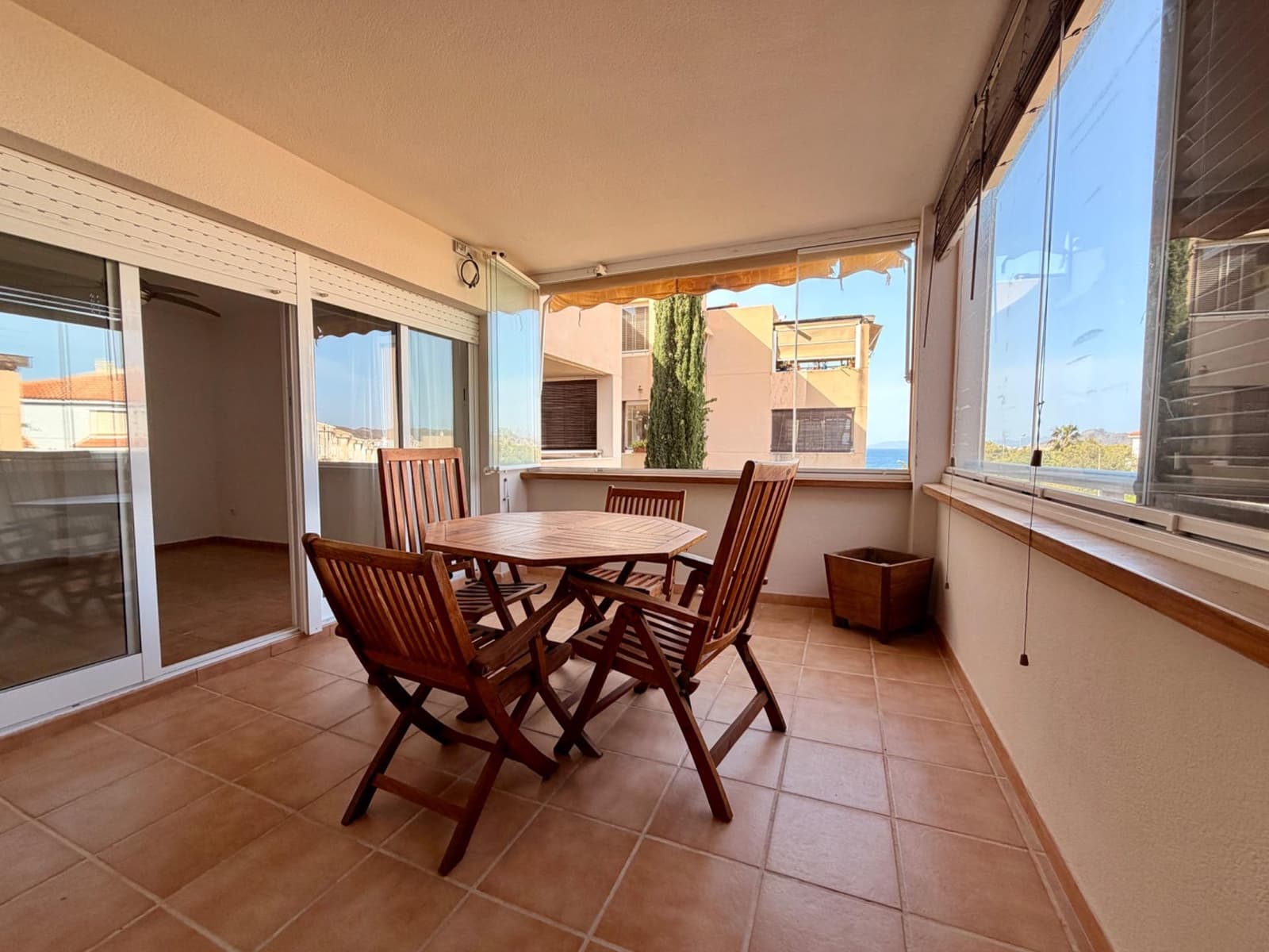 3 chambre Appartement à vendre à Calabardina avec piscine garage - 240 000 € (Ref: 9762002)