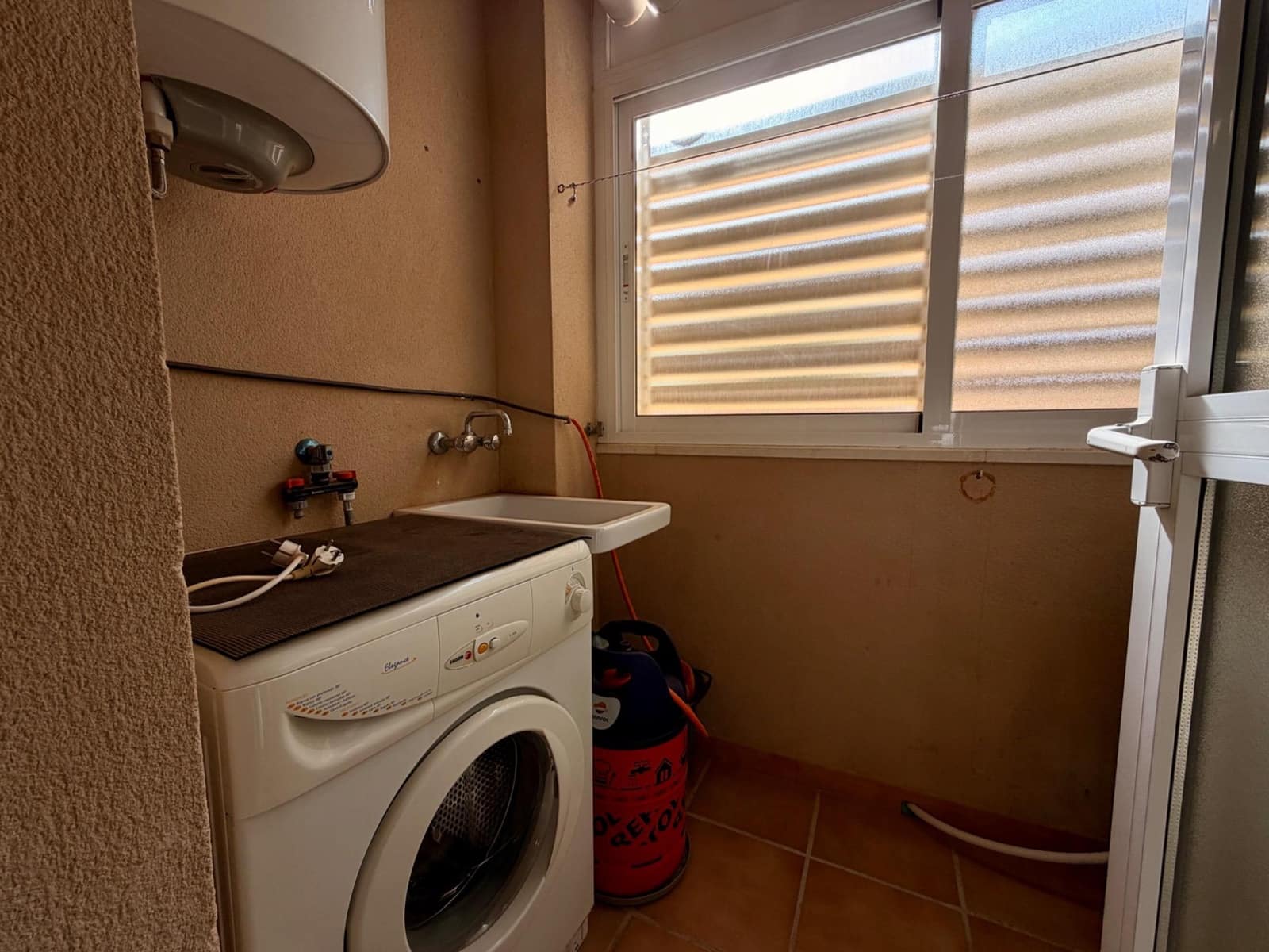 3 chambre Appartement à vendre à Calabardina avec piscine garage - 240 000 € (Ref: 9762002)