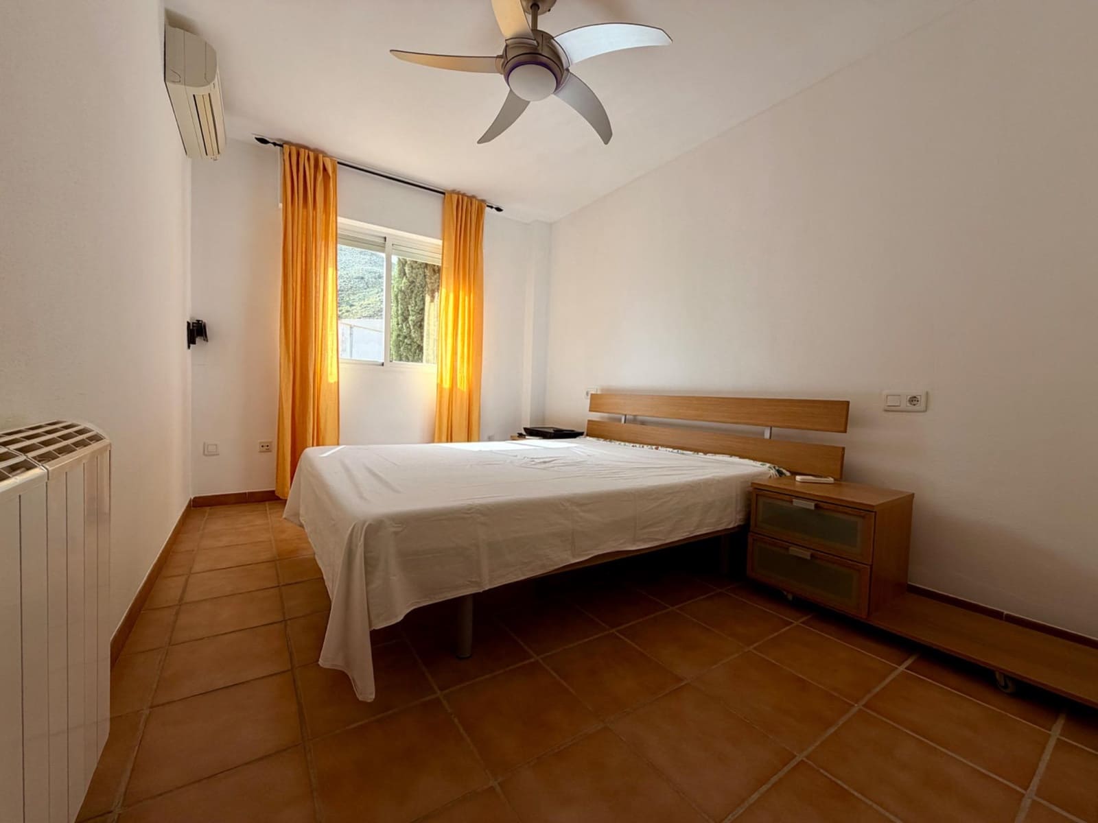 3 chambre Appartement à vendre à Calabardina avec piscine garage - 240 000 € (Ref: 9762002)