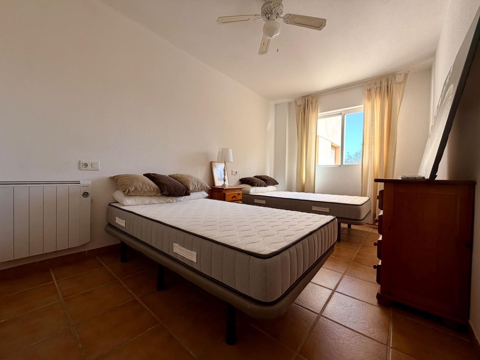 3 chambre Appartement à vendre à Calabardina avec piscine garage - 240 000 € (Ref: 9762002)