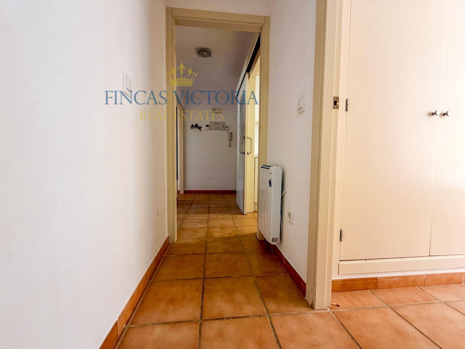 3 bedroom Flat for sale in Calabardina with pool garage - € 240,000 (Ref: 9762002)
