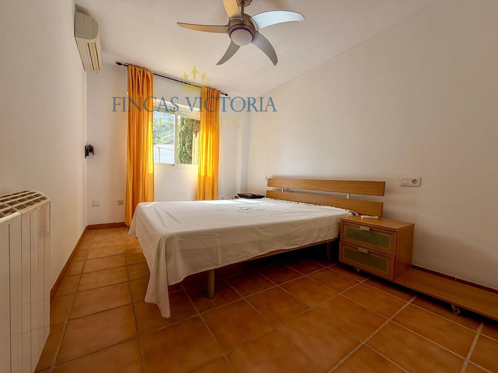 3 bedroom Flat for sale in Calabardina with pool garage - € 240,000 (Ref: 9762002)