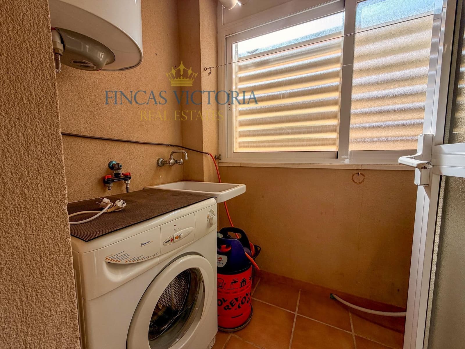 3 bedroom Flat for sale in Calabardina with pool garage - € 240,000 (Ref: 9762002)