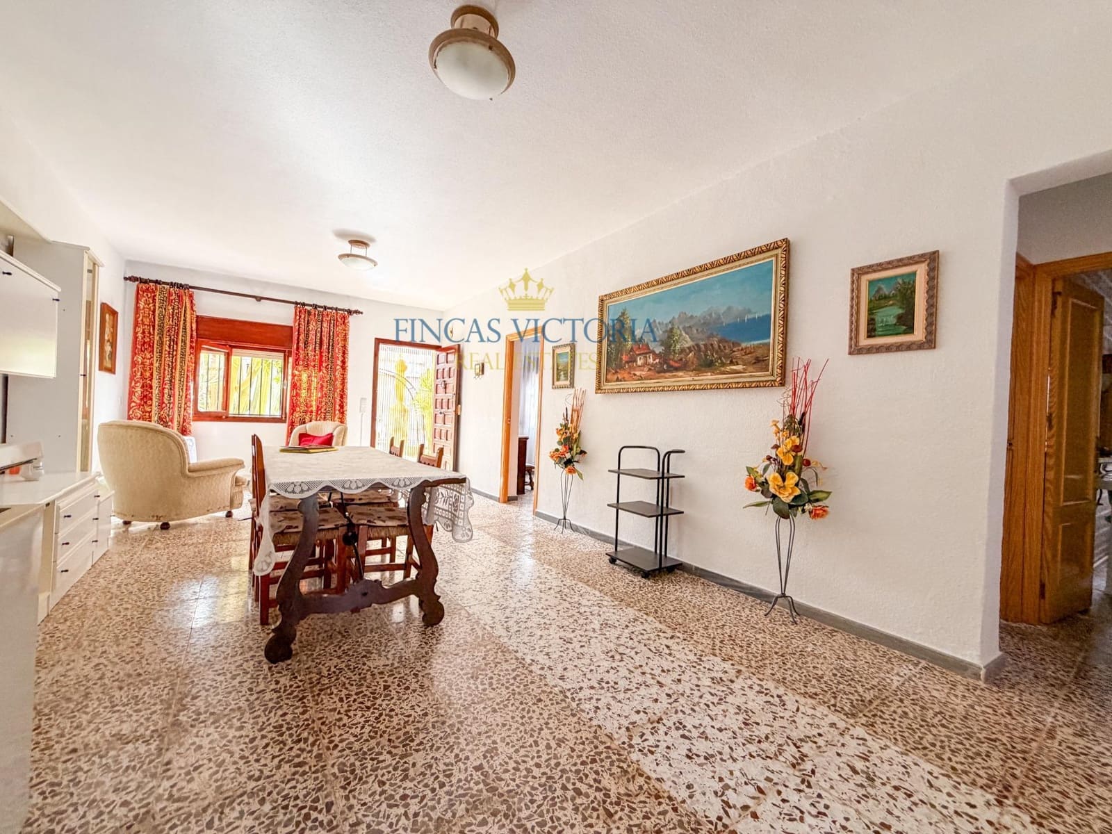 8 bedroom Townhouse for sale in San Juan de los Terreros with garage - € 250,000 (Ref: 9797139)