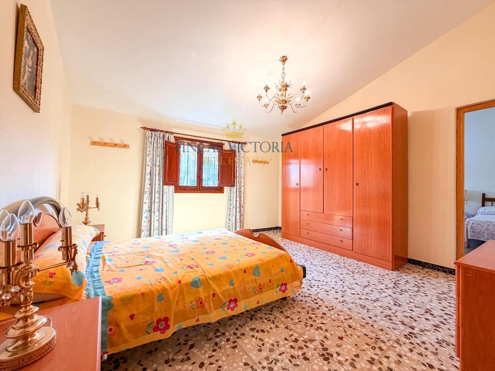 8 bedroom Townhouse for sale in San Juan de los Terreros with garage - € 250,000 (Ref: 9797139)