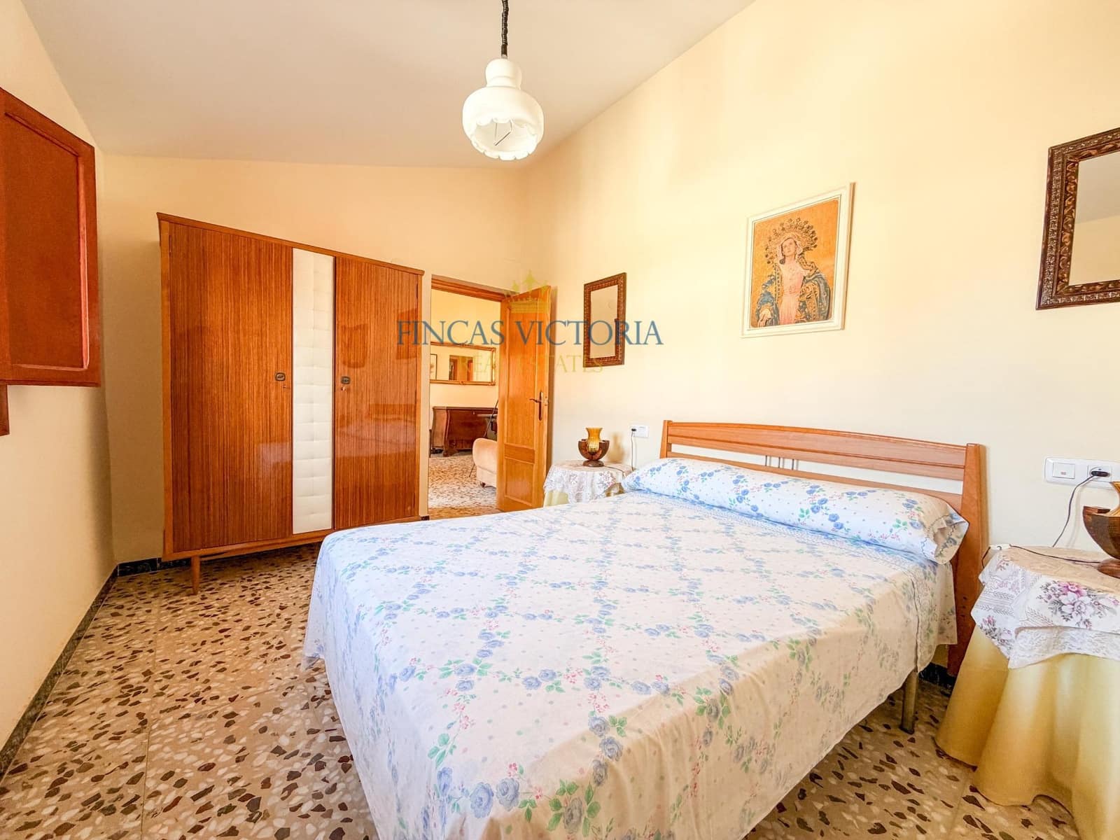 8 bedroom Townhouse for sale in San Juan de los Terreros with garage - € 250,000 (Ref: 9797139)