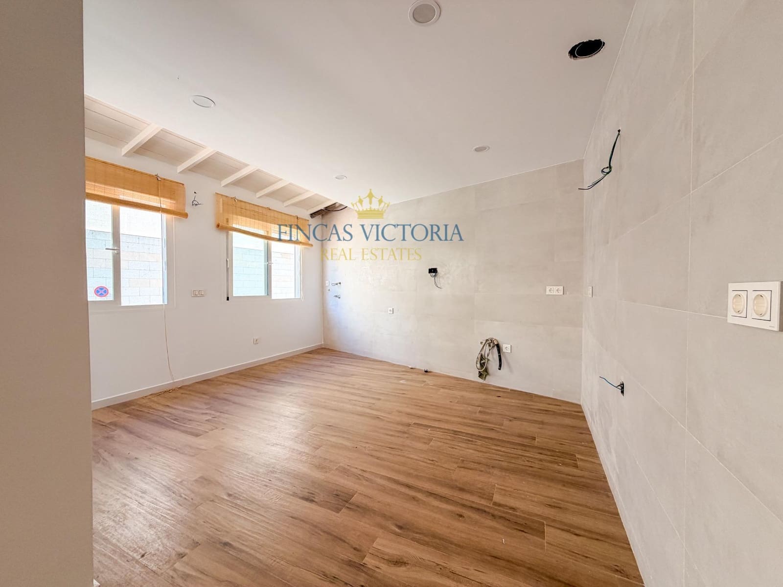 3 bedroom Townhouse for sale in Aguilas with garage - € 360,000 (Ref: 9836683)