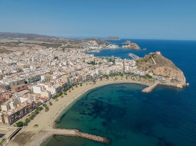 3 bedroom Flat for sale in Aguilas with garage - € 320,000 (Ref: 9846255)
