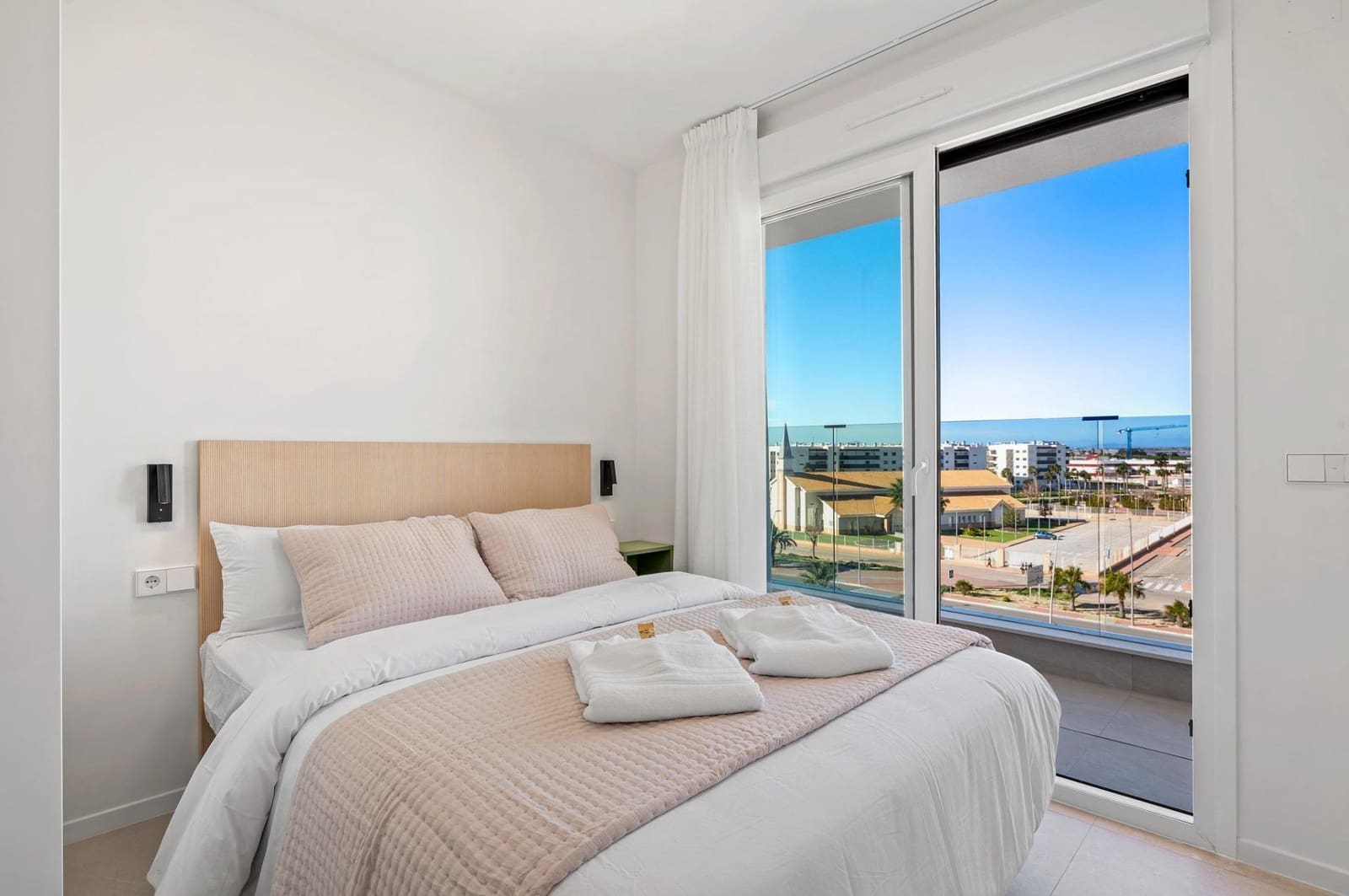 3 soverom Penthouse til salgs i Los Alcazares med svømmebasseng - € 449 900 (Ref: 9855486)
