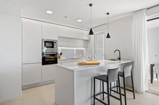 3 soverom Penthouse til salgs i Los Alcázares med svømmebasseng - € 449 900 (Ref: 9855486)