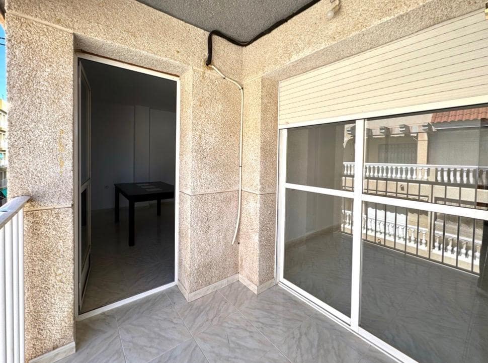 4 bedroom Flat for sale in Aguilas - € 130,000 (Ref: 9868614)