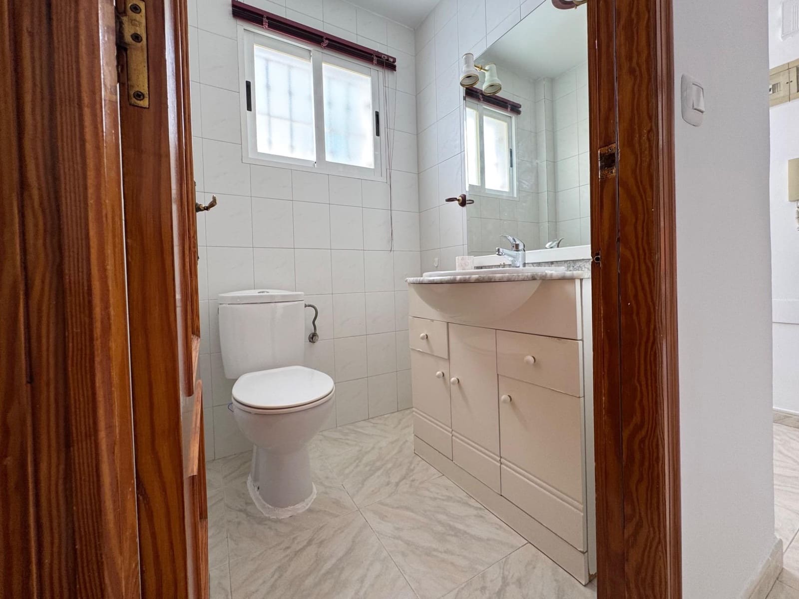 4 bedroom Flat for sale in Aguilas - € 130,000 (Ref: 9868614)