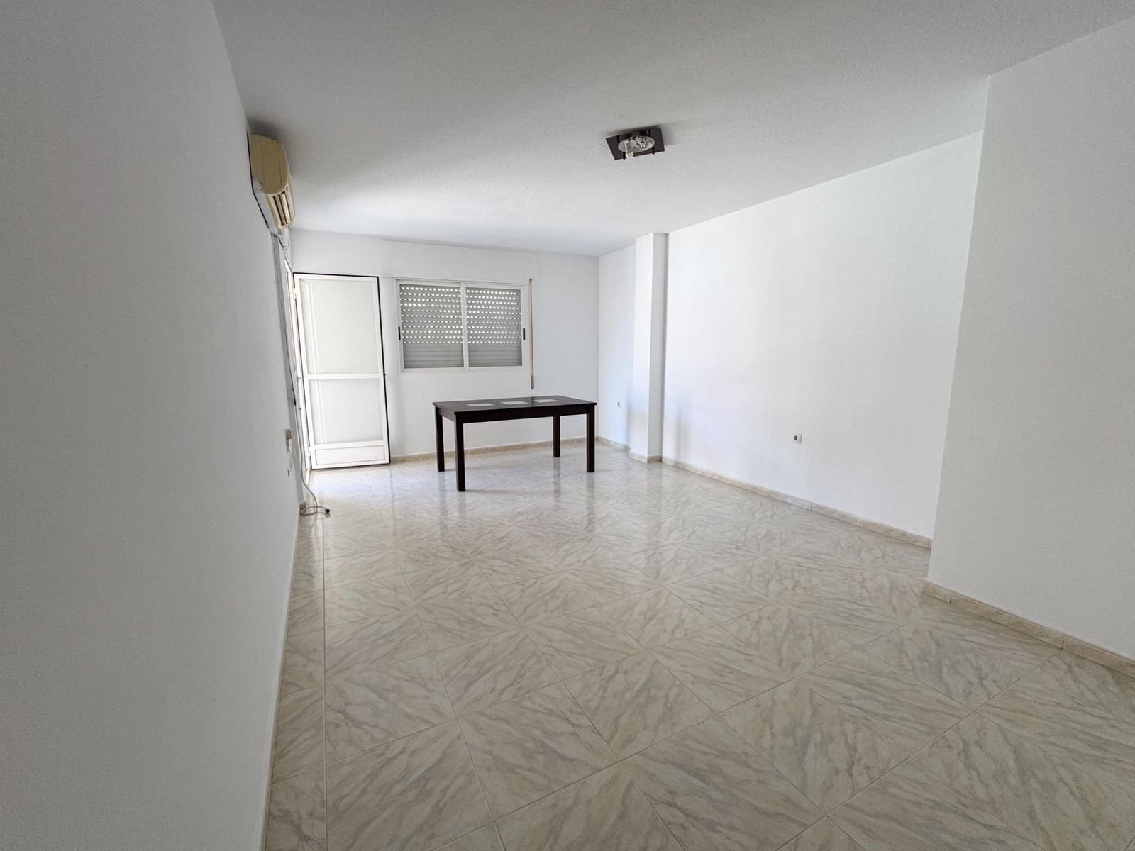 4 bedroom Flat for sale in Aguilas - € 130,000 (Ref: 9868614)